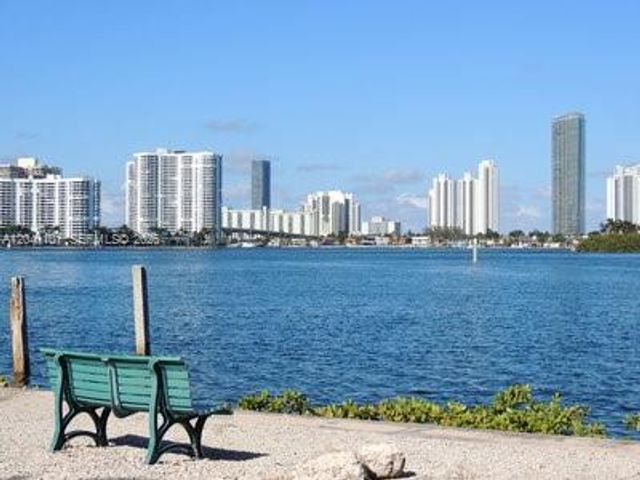 3165 NE 184th Street 6301, Aventura, FL 33160