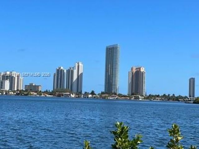 3165 NE 184th Street 6301, Aventura, FL 33160