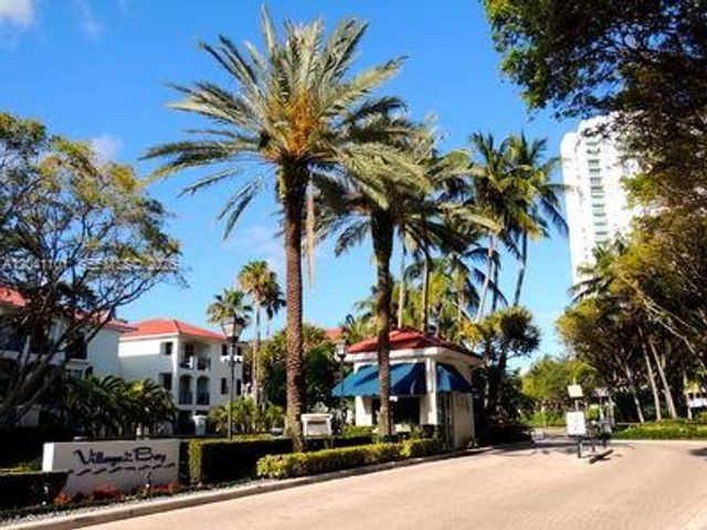 3165 NE 184th Street 6301, Aventura, FL 33160