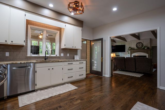 312 Ga 157, Lookout Mountain, GA 30750