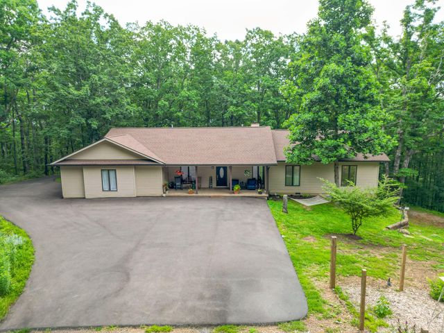 312 Ga 157, Lookout Mountain, GA 30750