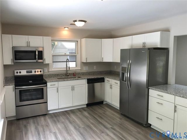 7018 Whistlers Cove Dr, Chesterfield, VA 23112