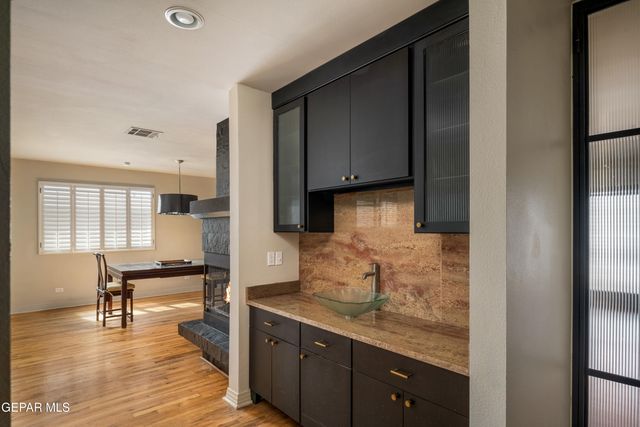 510 BLACKER Avenue, El Paso, TX 79902