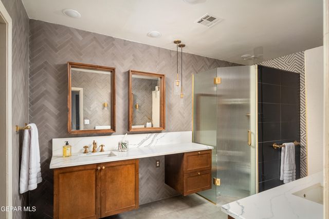 510 BLACKER Avenue, El Paso, TX 79902