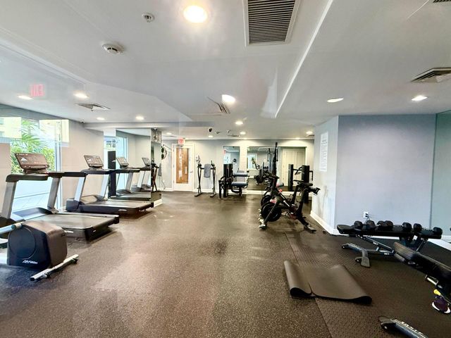 255 Evernia Street 1008, West Palm Beach, FL 33401