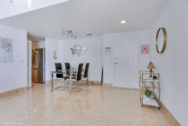 255 Evernia Street 1008, West Palm Beach, FL 33401