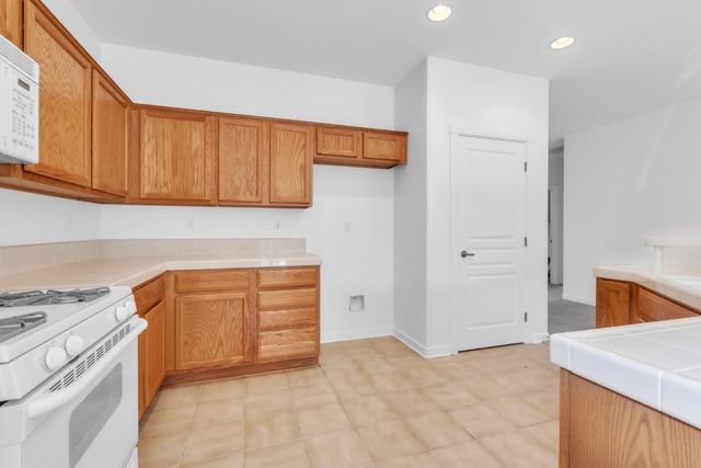 548 Belladonna Ln, Lincoln, CA 95648
