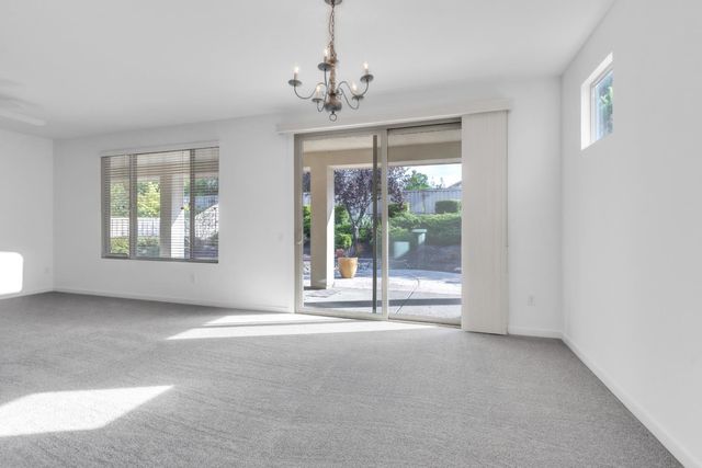 548 Belladonna Ln, Lincoln, CA 95648