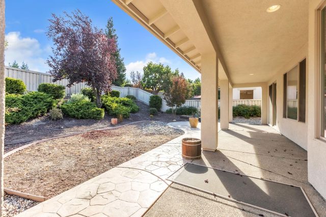 548 Belladonna Ln, Lincoln, CA 95648