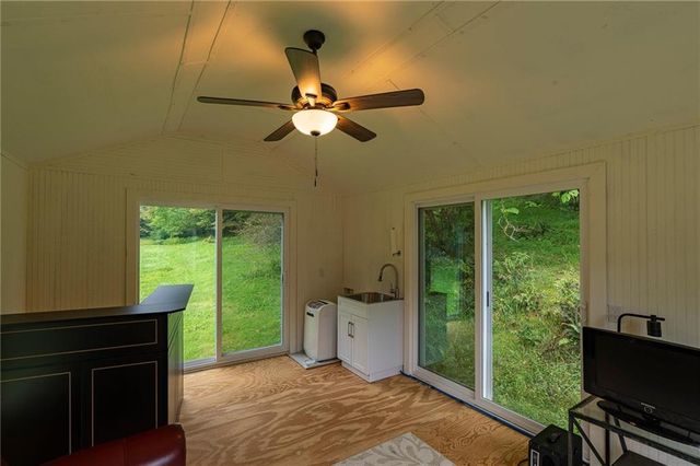 149 Spring Street, Mineral Bluff, GA 30559