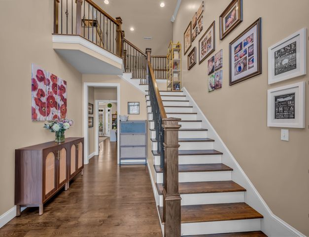 208 Scenic Dr, Dickson, TN 37055