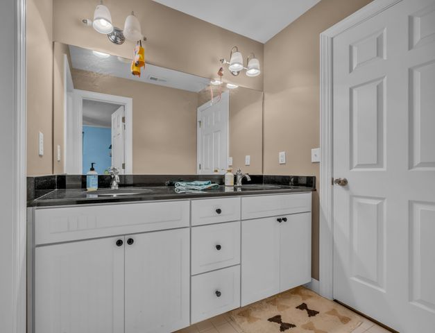 208 Scenic Dr, Dickson, TN 37055