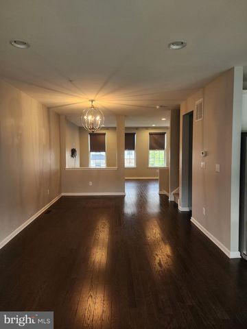 2207 EVIN DR, Warrington, PA 18976