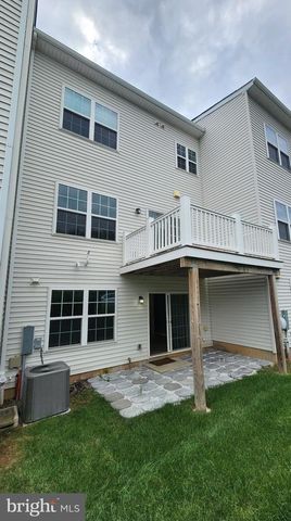 2207 EVIN DR, Warrington, PA 18976