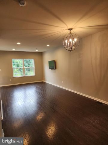2207 EVIN DR, Warrington, PA 18976