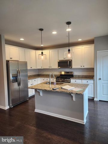 2207 EVIN DR, Warrington, PA 18976