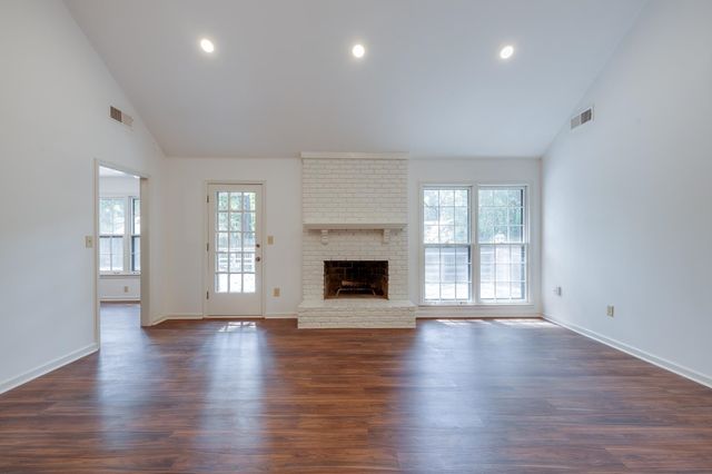 2926 ELMRIDGE CV, Germantown, TN 38138