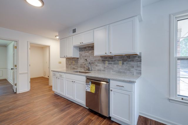 2926 ELMRIDGE CV, Germantown, TN 38138