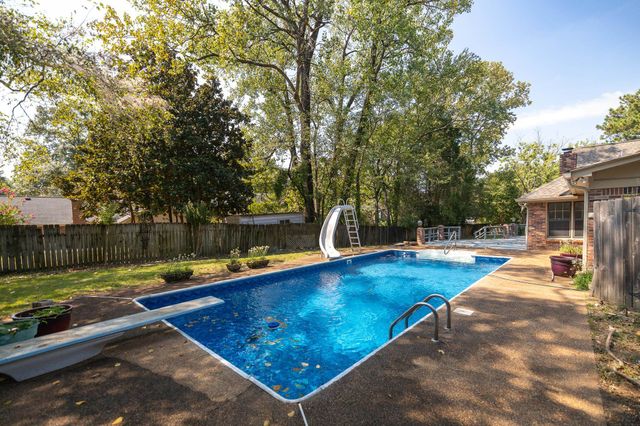 2926 ELMRIDGE CV, Germantown, TN 38138