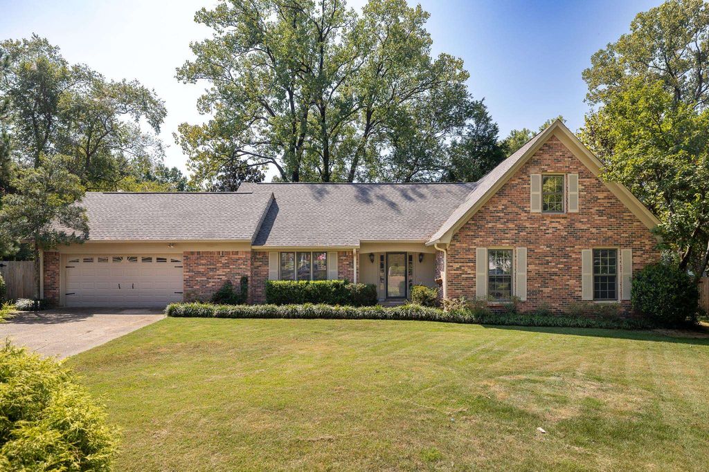 2926 ELMRIDGE CV, Germantown, TN 38138