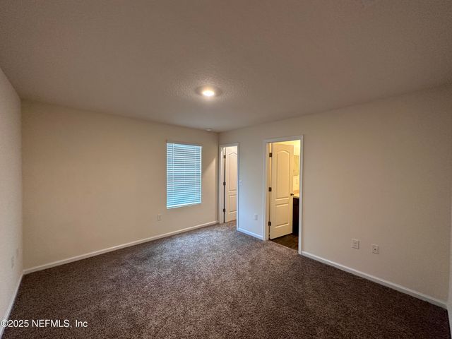 316 PISTACHIO Place, Jacksonville, FL 32216