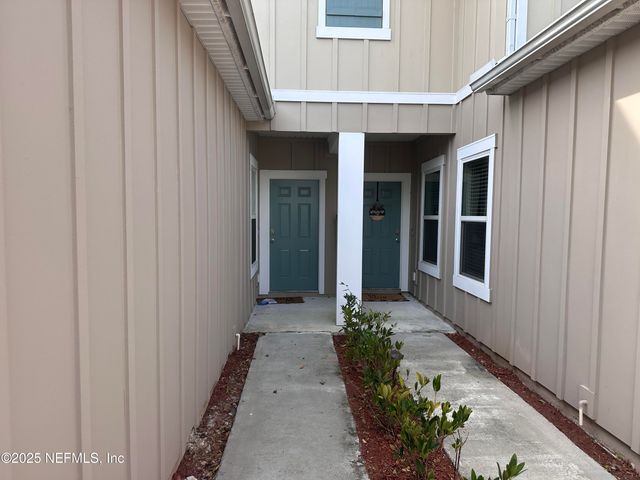 316 PISTACHIO Place, Jacksonville, FL 32216
