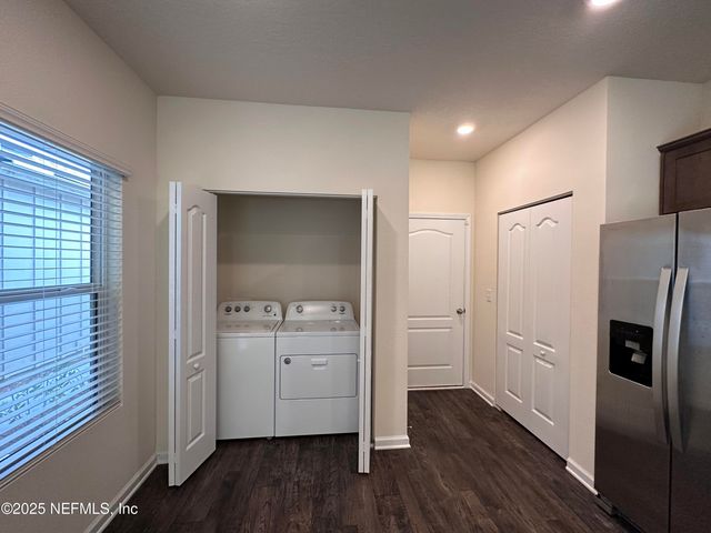 316 PISTACHIO Place, Jacksonville, FL 32216