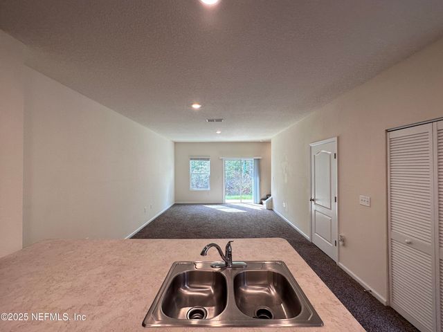 316 PISTACHIO Place, Jacksonville, FL 32216