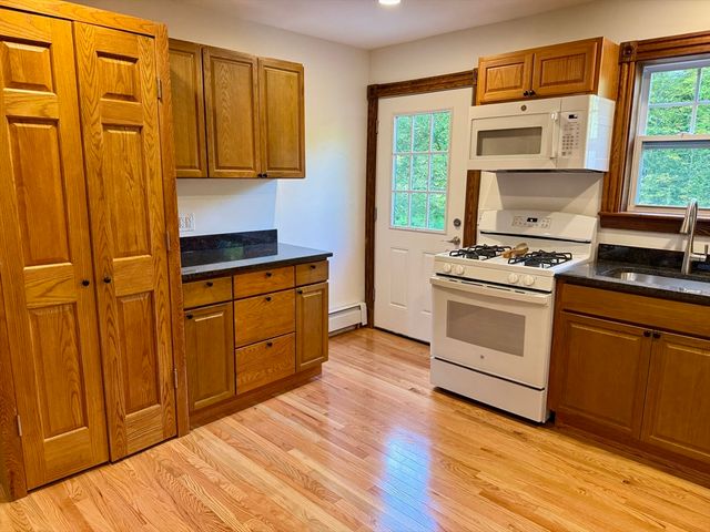 27 Popple Camp Rd, Petersham, MA 01366