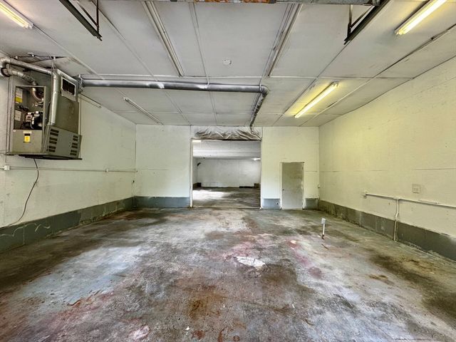 27 Popple Camp Rd, Petersham, MA 01366