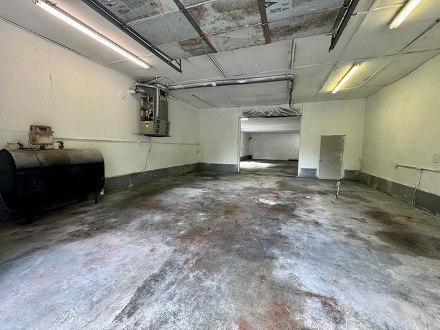 27 Popple Camp Rd, Petersham, MA 01366