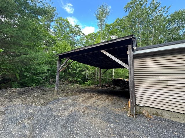 27 Popple Camp Rd, Petersham, MA 01366