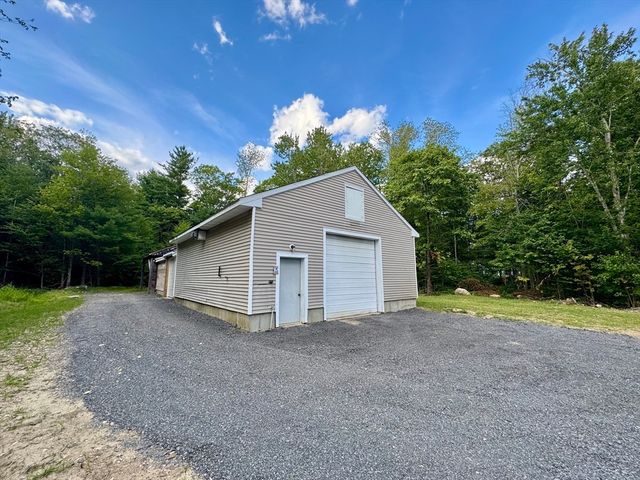 27 Popple Camp Rd, Petersham, MA 01366