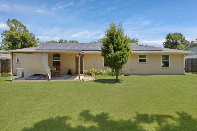 1212 John Reagan Street, Benbrook, TX 76126