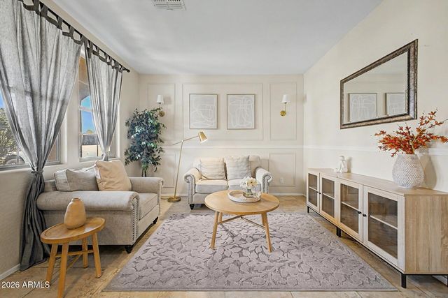 3113 W DUNBAR Drive, Phoenix, AZ 85041