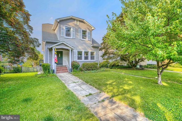 2210 LAKE AVE, Baltimore, MD 21213