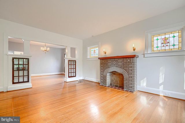 2210 LAKE AVE, Baltimore, MD 21213