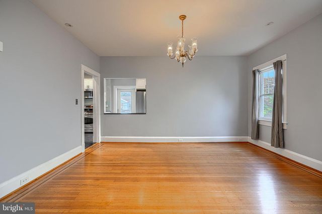 2210 LAKE AVE, Baltimore, MD 21213
