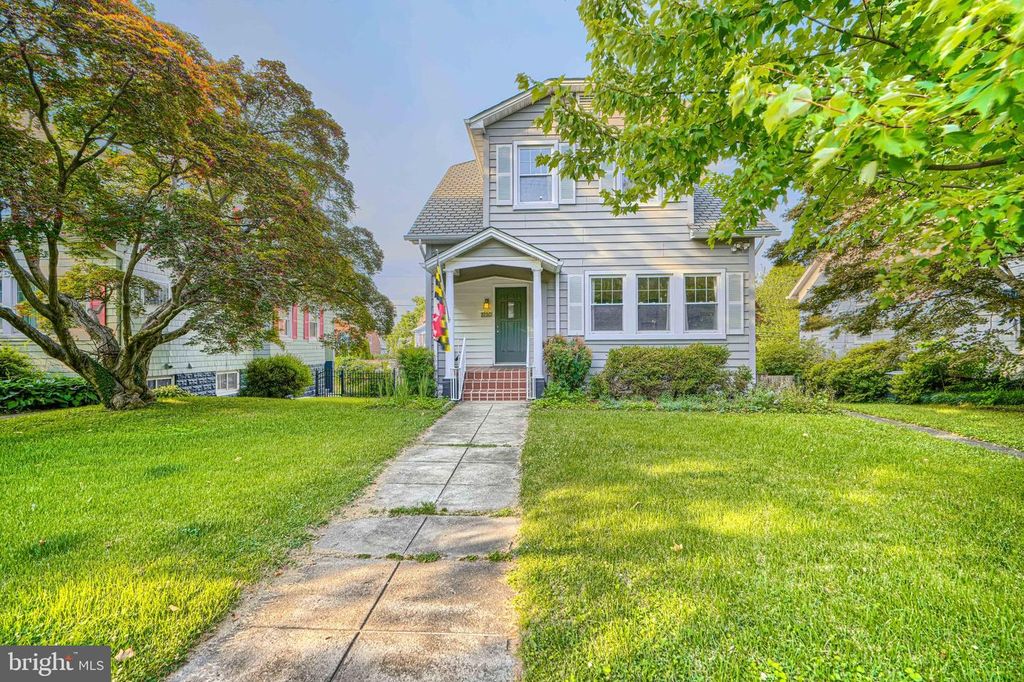 2210 LAKE AVE, Baltimore, MD 21213