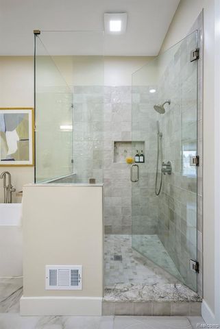 479 Newburne Pointe, Bloomfield Hills, MI 48304