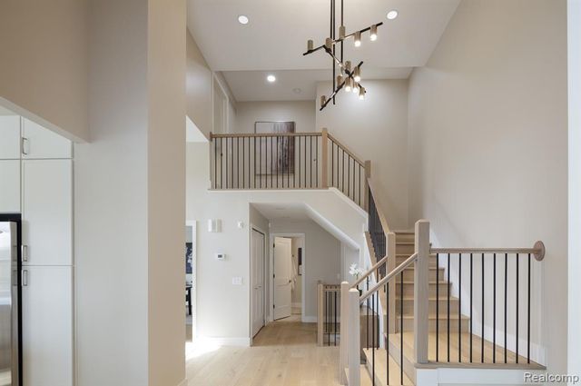 479 Newburne Pointe, Bloomfield Hills, MI 48304