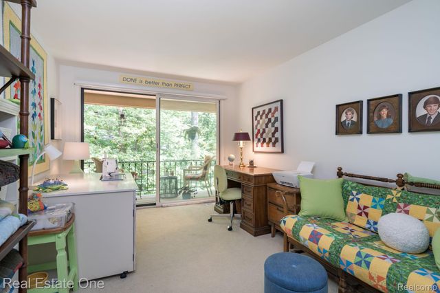 1361 Knollcrest Circle, Bloomfield Charter Township, MI 48304