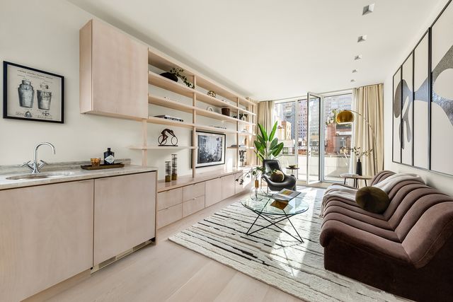 164 E 71st Street, New York City, NY 10021