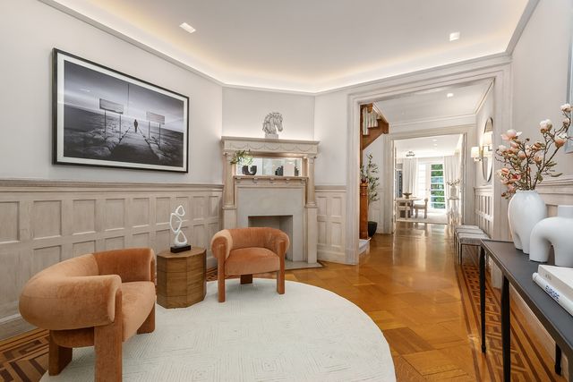164 E 71st Street, New York City, NY 10021