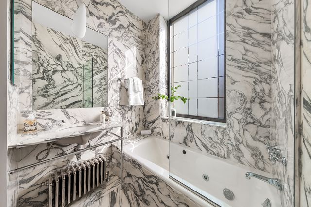 164 E 71st Street, New York City, NY 10021