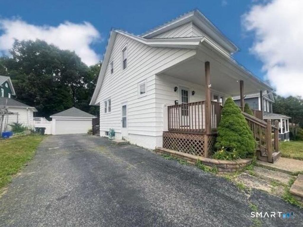 39 Geer Avenue, Norwich, CT 06360