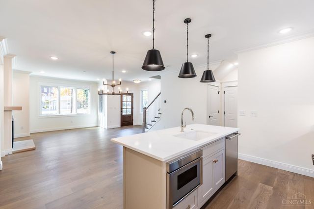 3506 Shaw Avenue, Cincinnati, OH 45208