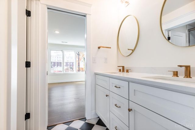 3506 Shaw Avenue, Cincinnati, OH 45208