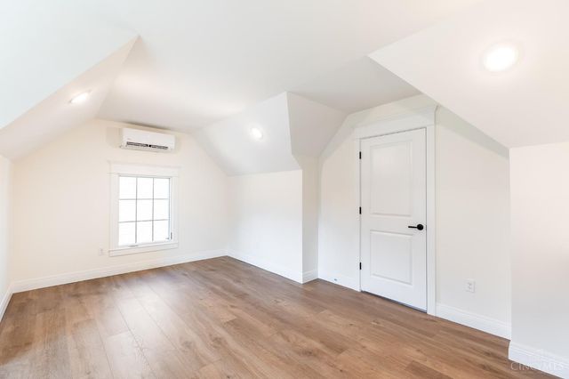 3506 Shaw Avenue, Cincinnati, OH 45208