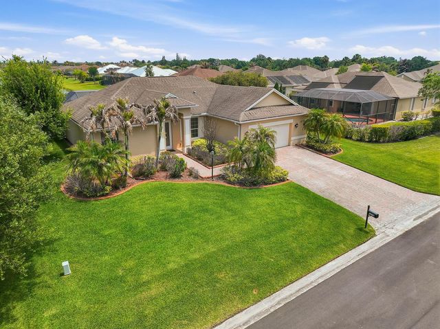 1215 Southlakes Way SW, Vero Beach, FL 32968